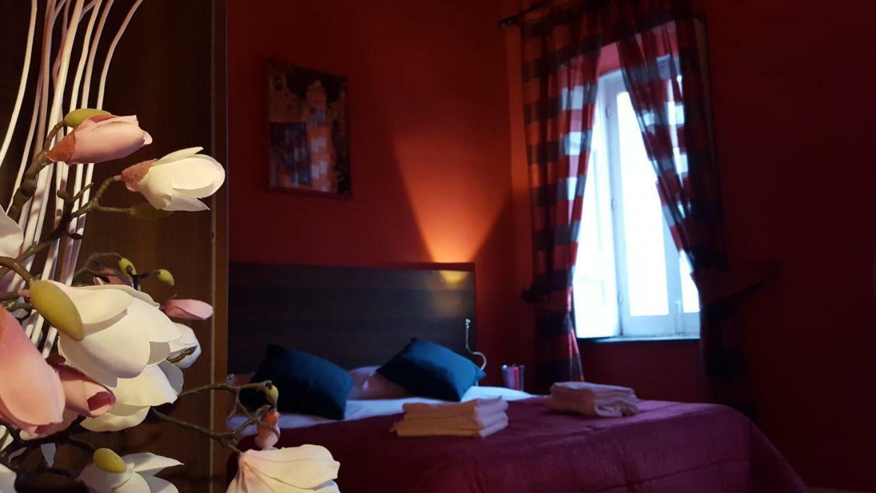 Holiday Naples Art Rooms エクステリア 写真